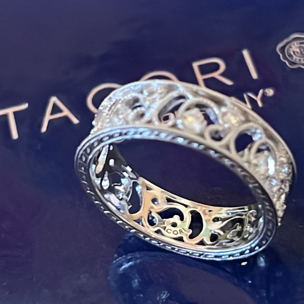 Tacori wedding band/cigar band size 9